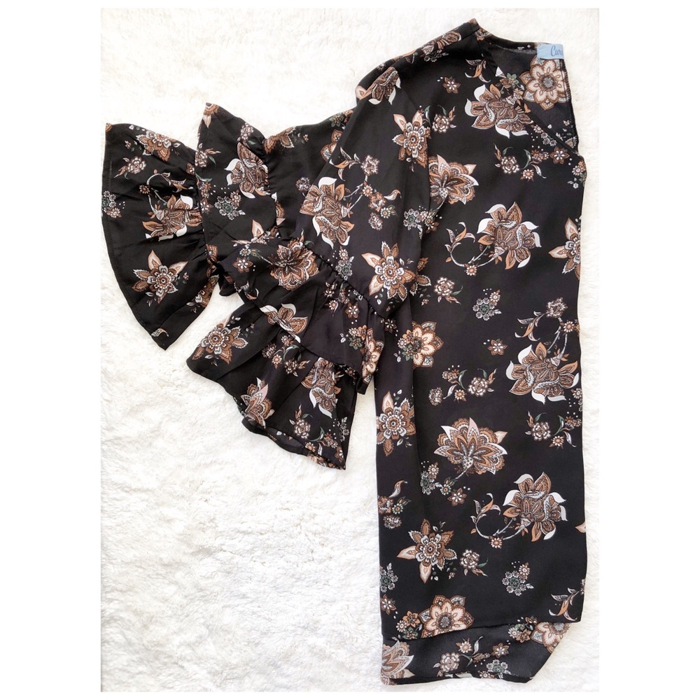 Double Bell ♥️ Sleeve Floral Blouse by Cure NWT 🪺